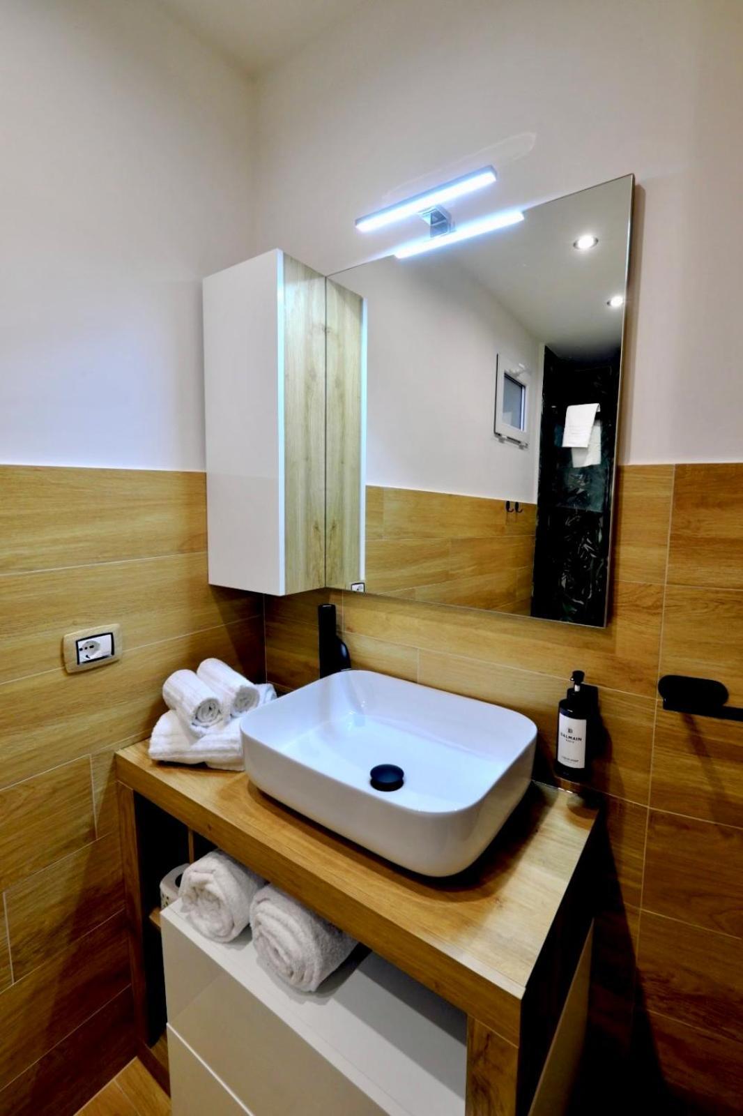 Eterna Suites Roma Екстер'єр фото