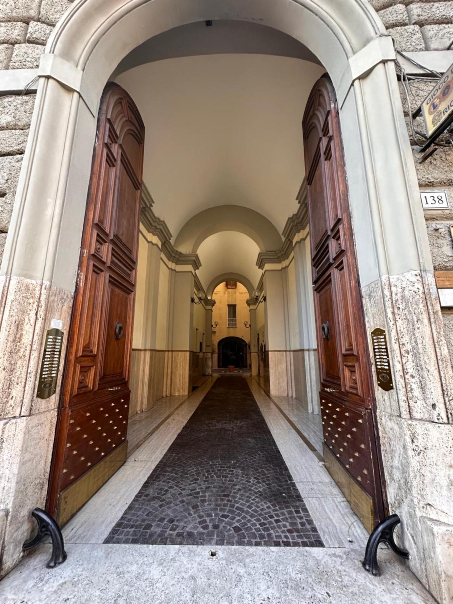 Eterna Suites Roma Екстер'єр фото